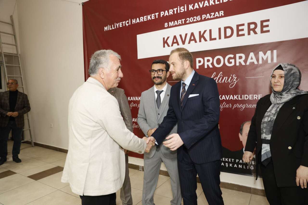 MHP Muğla İl  Başkanı Burak Demirel Kavaklıdere’de Vatandaşlarla Aynı Sofrada Buluştu 9